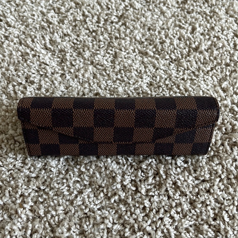 NWT Daisy Rose Brown Checkered Eyeglass Case